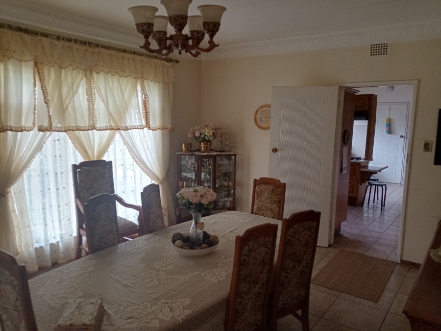 8 Bedroom Property for Sale in Roodewal Free State